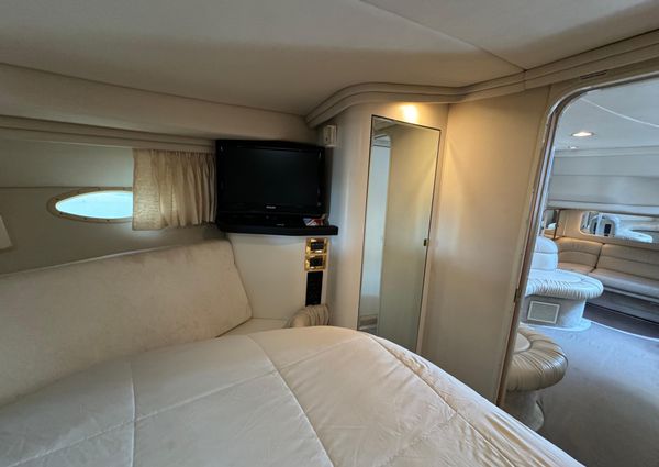 Sea Ray 380 Sundancer image