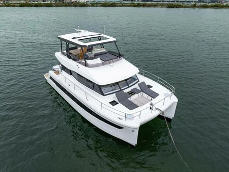 Fountaine Pajot MY6 image