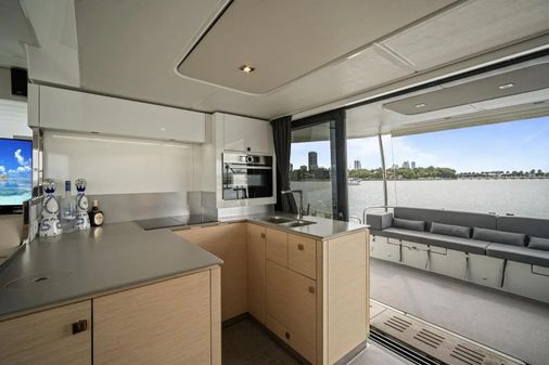 Fountaine Pajot MY6 image