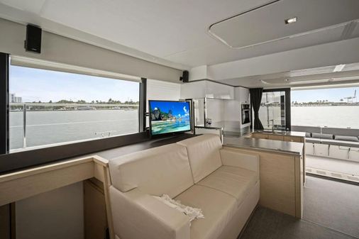 Fountaine Pajot MY6 image