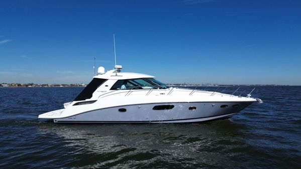 Sea Ray 450 Sundancer image