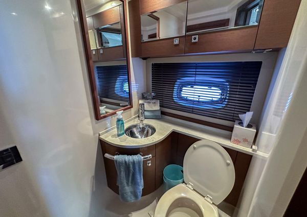 Sea Ray 450 Sundancer image