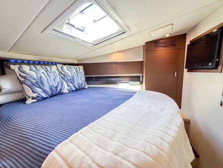 Sea Ray 450 Sundancer image