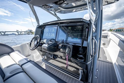 Nor-Tech 390 Sport Center Console image