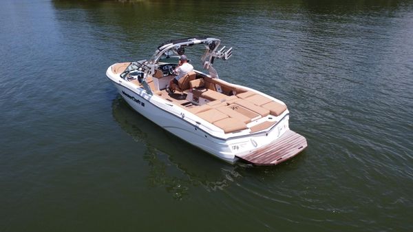 MasterCraft XT25 image