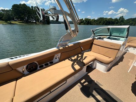 MasterCraft XT25 image