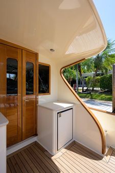 Palm Beach Motor Yachts PB42 image