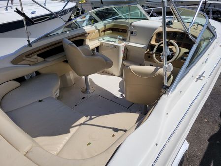Sea Ray 230 Overnighter Signature Select image