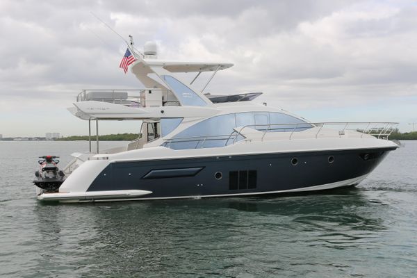 Azimut 50 Flyrbidge - main image