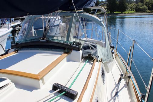 Pacific Seacraft Crealock 34 image