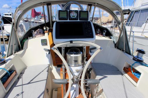 Pacific Seacraft Crealock 34 image