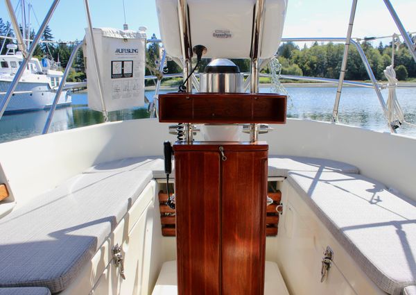 Pacific Seacraft Crealock 34 image