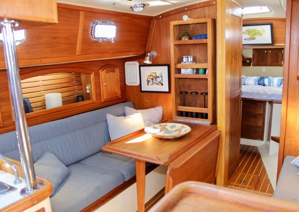 Pacific Seacraft Crealock 34 image