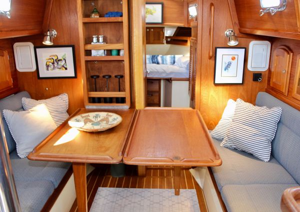 Pacific Seacraft Crealock 34 image