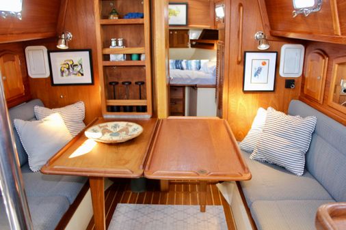 Pacific Seacraft Crealock 34 image