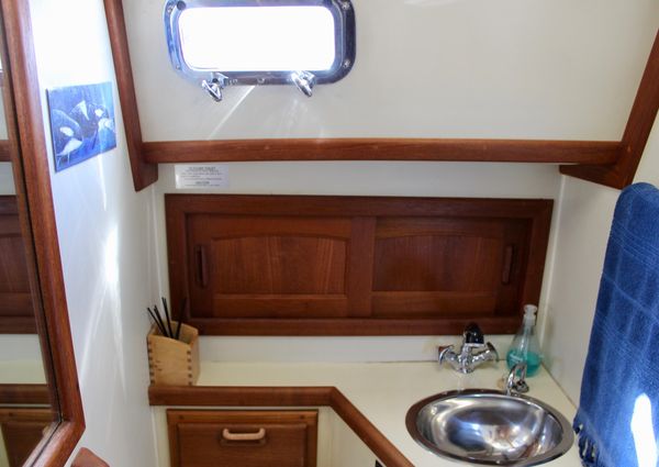 Pacific Seacraft Crealock 34 image