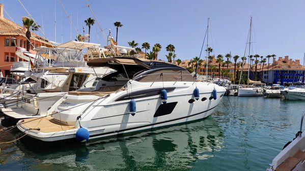 Princess Yachts V48 Open image