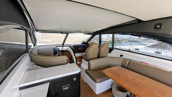 Princess Yachts V48 Open image