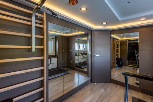 Custom Line Navetta 33 Crescendo image