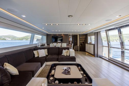 Custom Line Navetta 33 Crescendo image