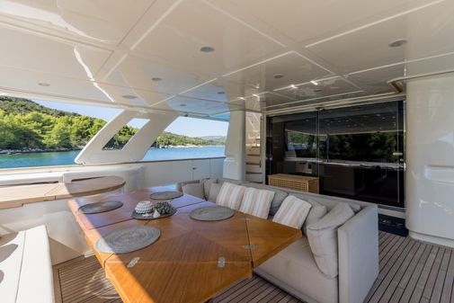 Custom Line Navetta 33 Crescendo image