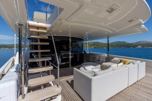 Custom Line Navetta 33 Crescendo image