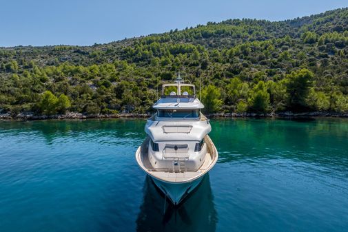 Custom Line Navetta 33 Crescendo image