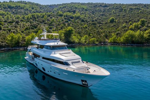 Custom Line Navetta 33 Crescendo image