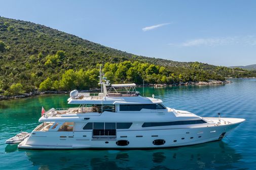 Custom Line Navetta 33 Crescendo image