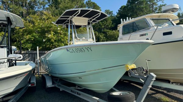 Bulls Bay 230 Center Console 