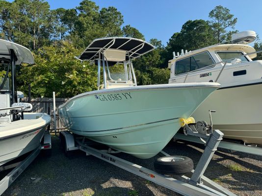 Bulls-bay 230-CENTER-CONSOLE - main image