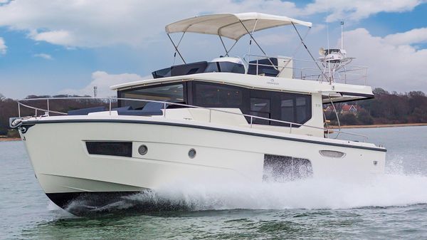 Cranchi Eco Trawler 43 