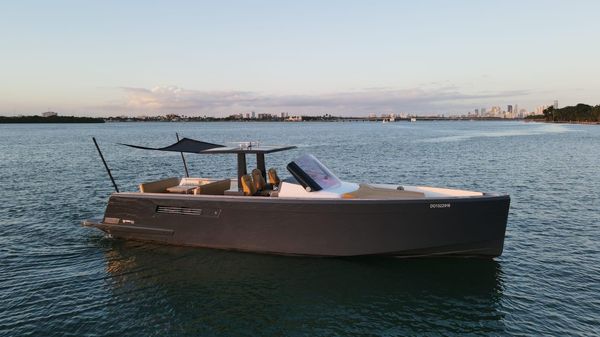 Fjord 40' Open