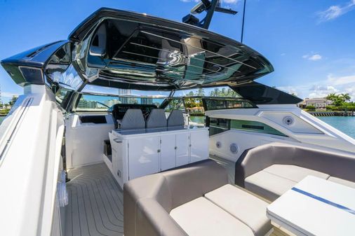 Sunseeker Superhawk 55 image