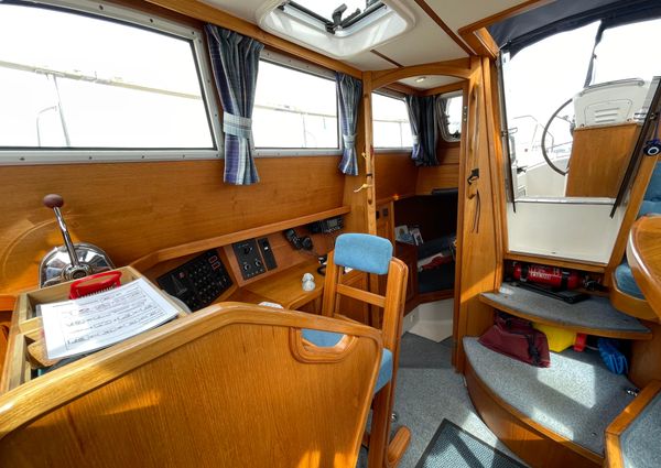 Nauticat 321-PILOTHOUSE image