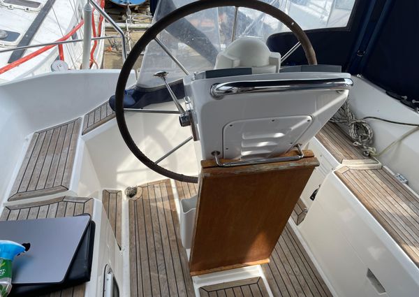 Nauticat 321-PILOTHOUSE image