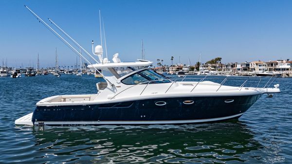 Tiara Yachts 3600 Open 