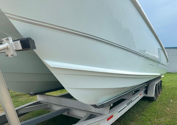 Twin Vee 340 GFX CC image