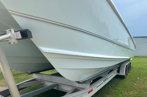 Twin Vee 340 GFX CC image