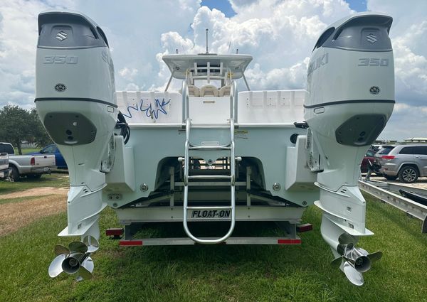 Twin Vee 340 GFX CC image