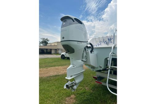 Twin Vee 340 GFX CC image