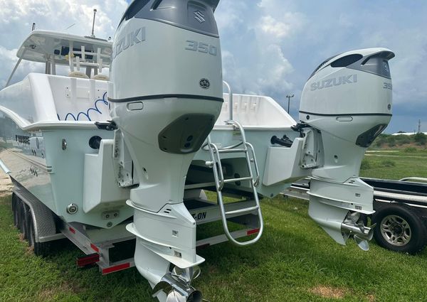 Twin Vee 340 GFX CC image