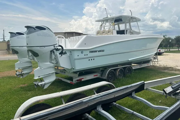 Twin Vee 340 GFX CC image