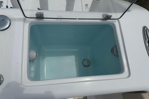 Twin Vee 340 GFX CC image