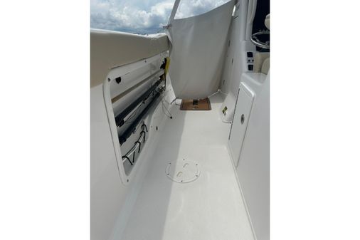 Twin Vee 340 GFX CC image