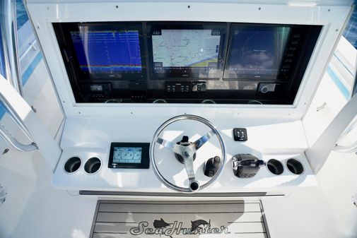 SeaHunter 46 CTS image