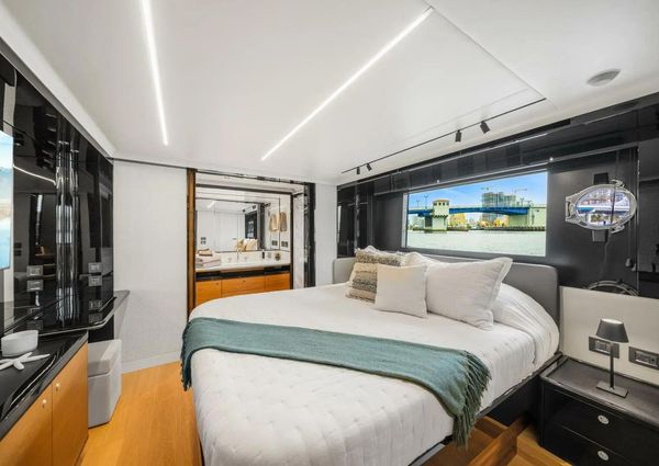 Absolute 64 Navetta image