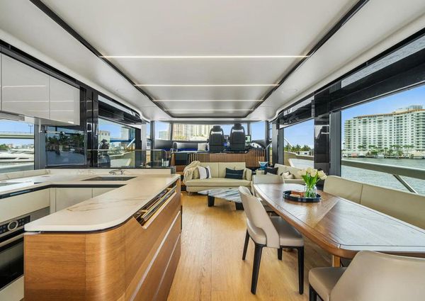 Absolute 64 Navetta image