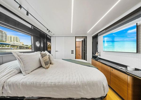 Absolute 64 Navetta image