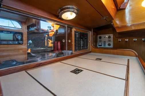 Hinckley Bermuda 40 MK III Yawl image